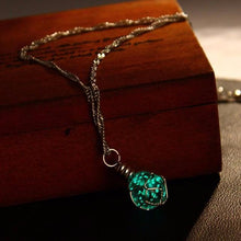 Load image into Gallery viewer, Glow In the Dark Crystal Charming Necklace - SexyBling
